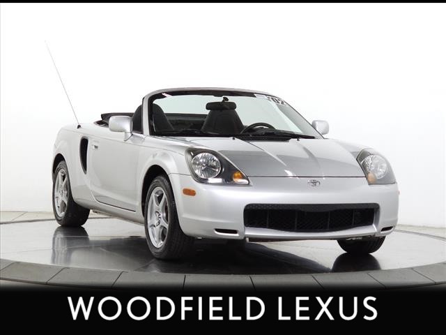 Pre-Owned 2002 Toyota MR2 Spyder 2dr Convertible in