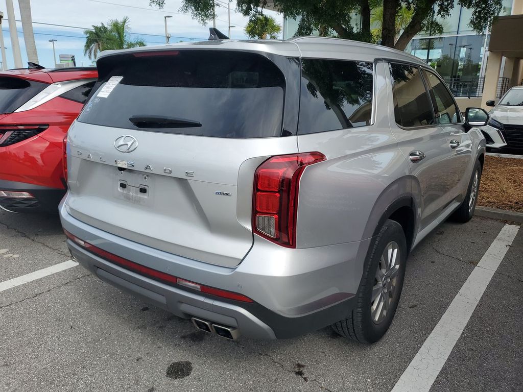 2024 Hyundai Palisade SEL photo 2