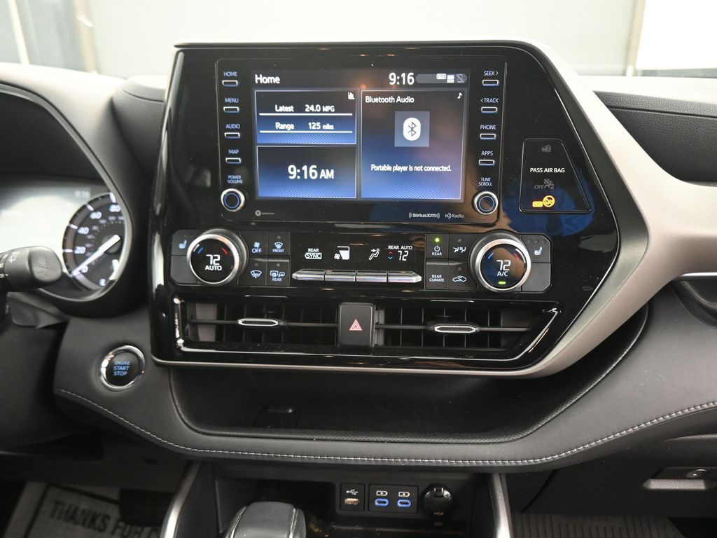 2022 Toyota Highlander XLE photo 45