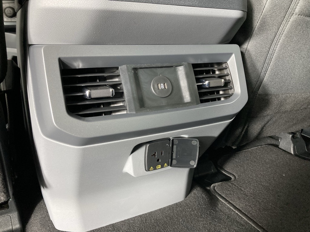 2025 Ford F-350 photo 13