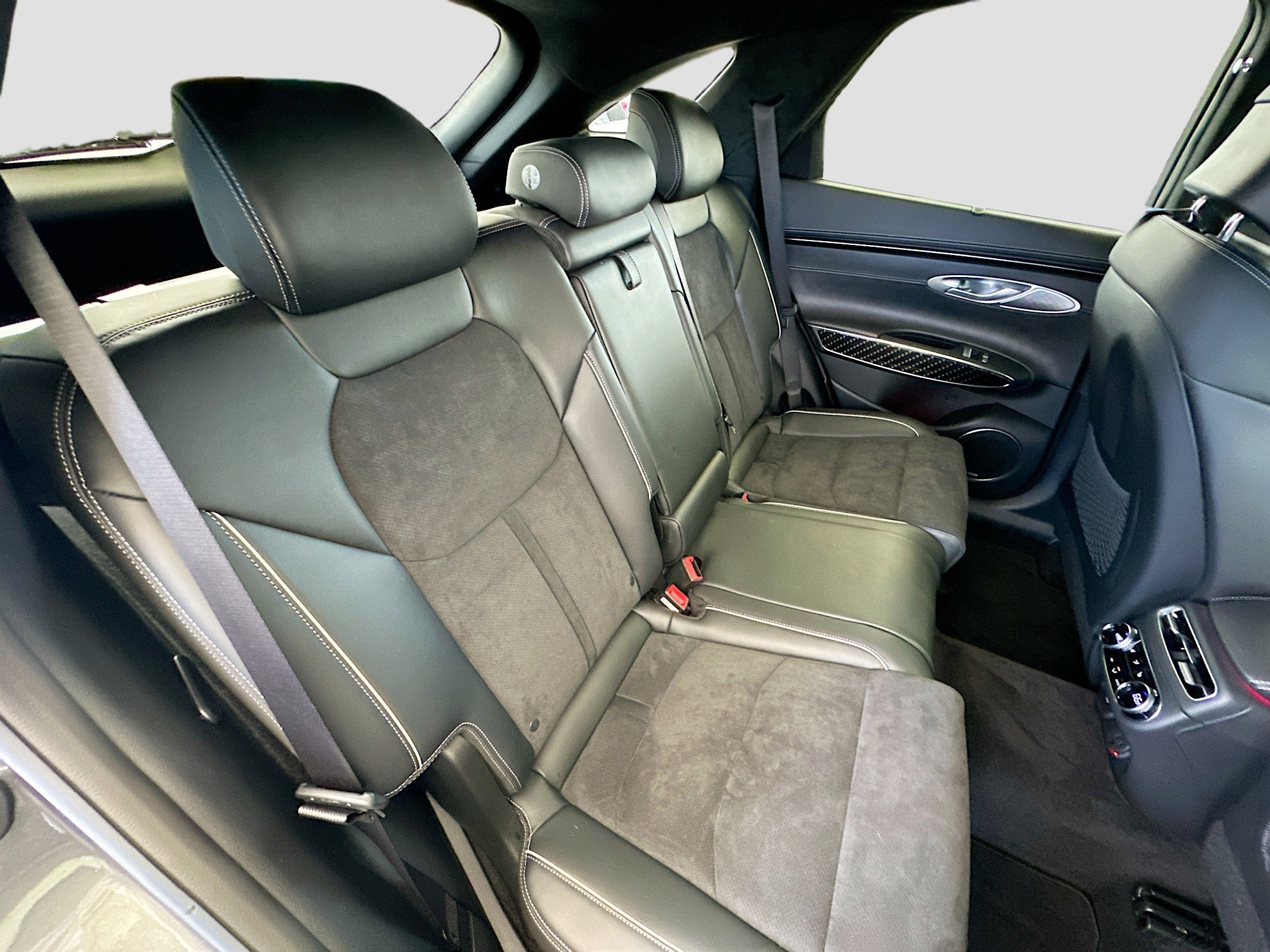 2022 Genesis GV70 3.5T Sport photo 30