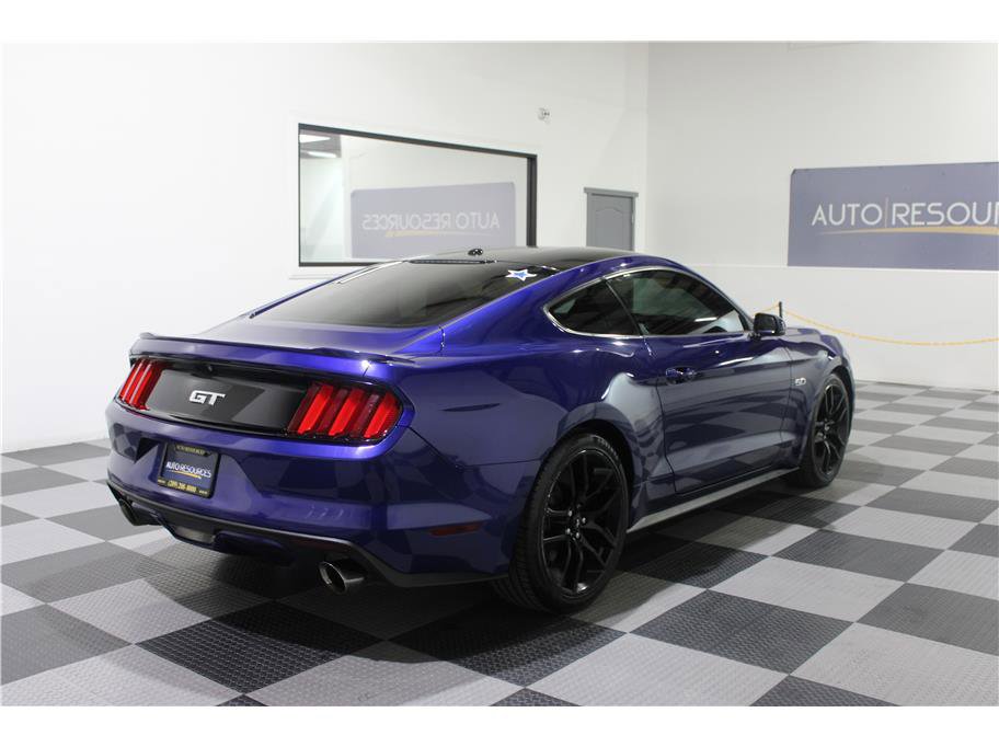2015 Ford Mustang GT photo 4