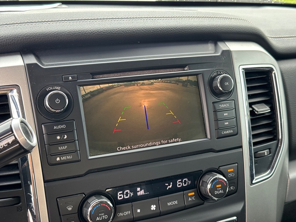 2019 Nissan Titan PRO-4X Crew Cab photo 25