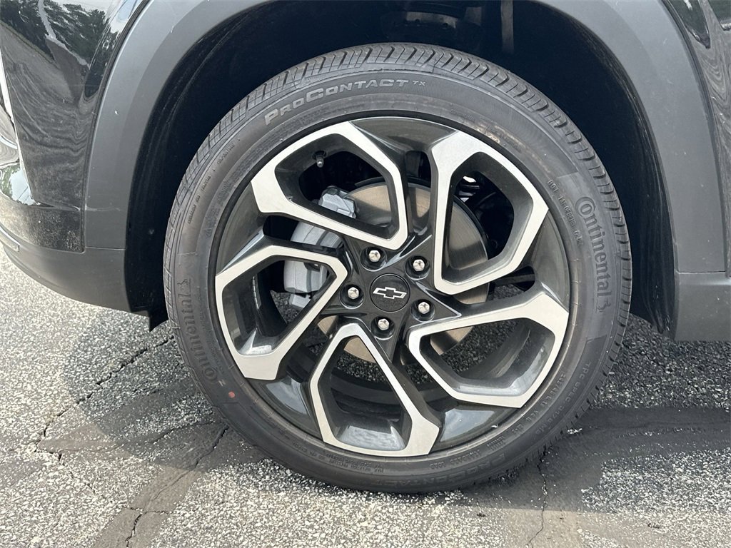 2025 Chevrolet Trax photo 9