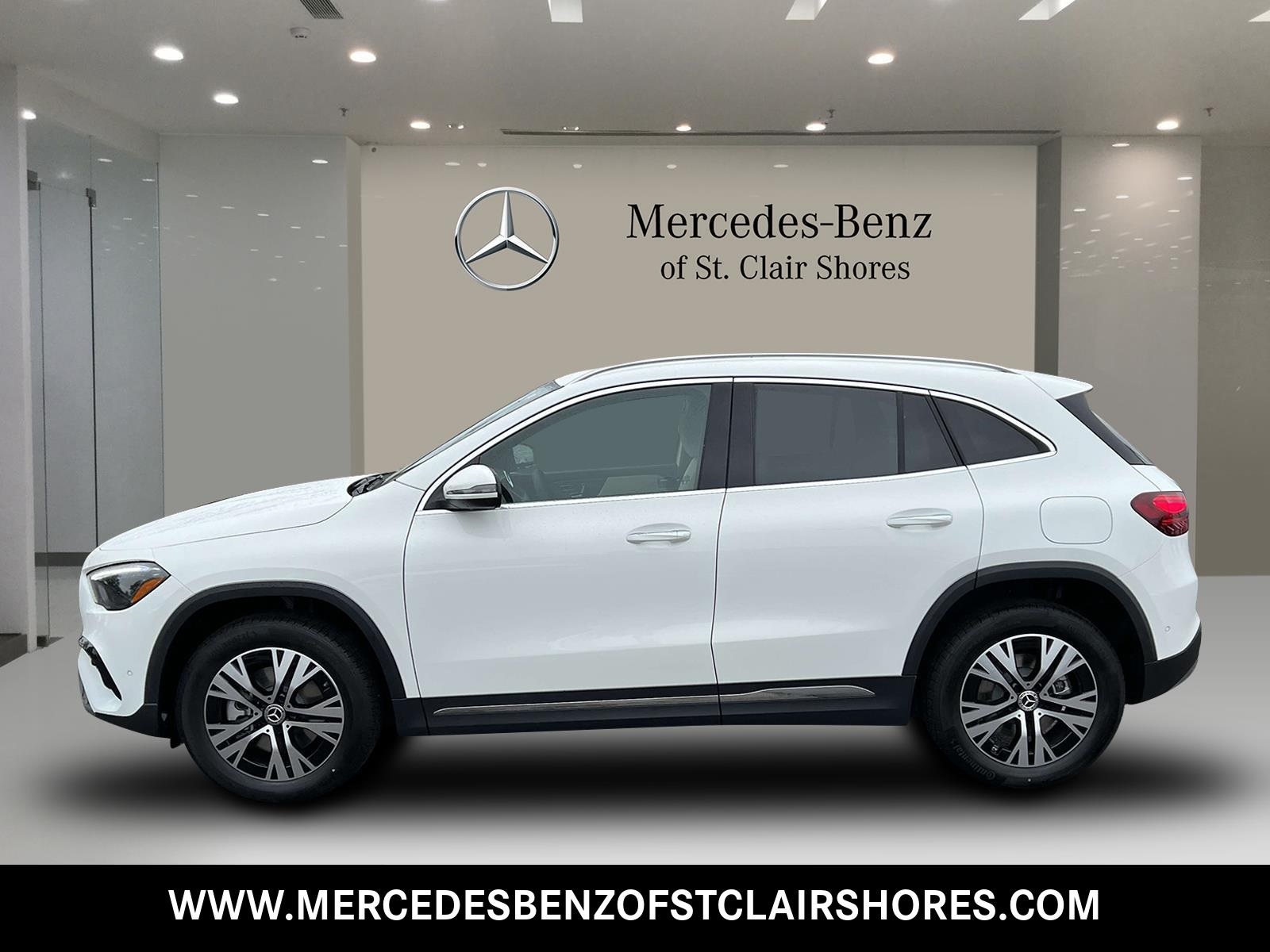 2025 Mercedes Benz GLA 250 4MATIC photo 2