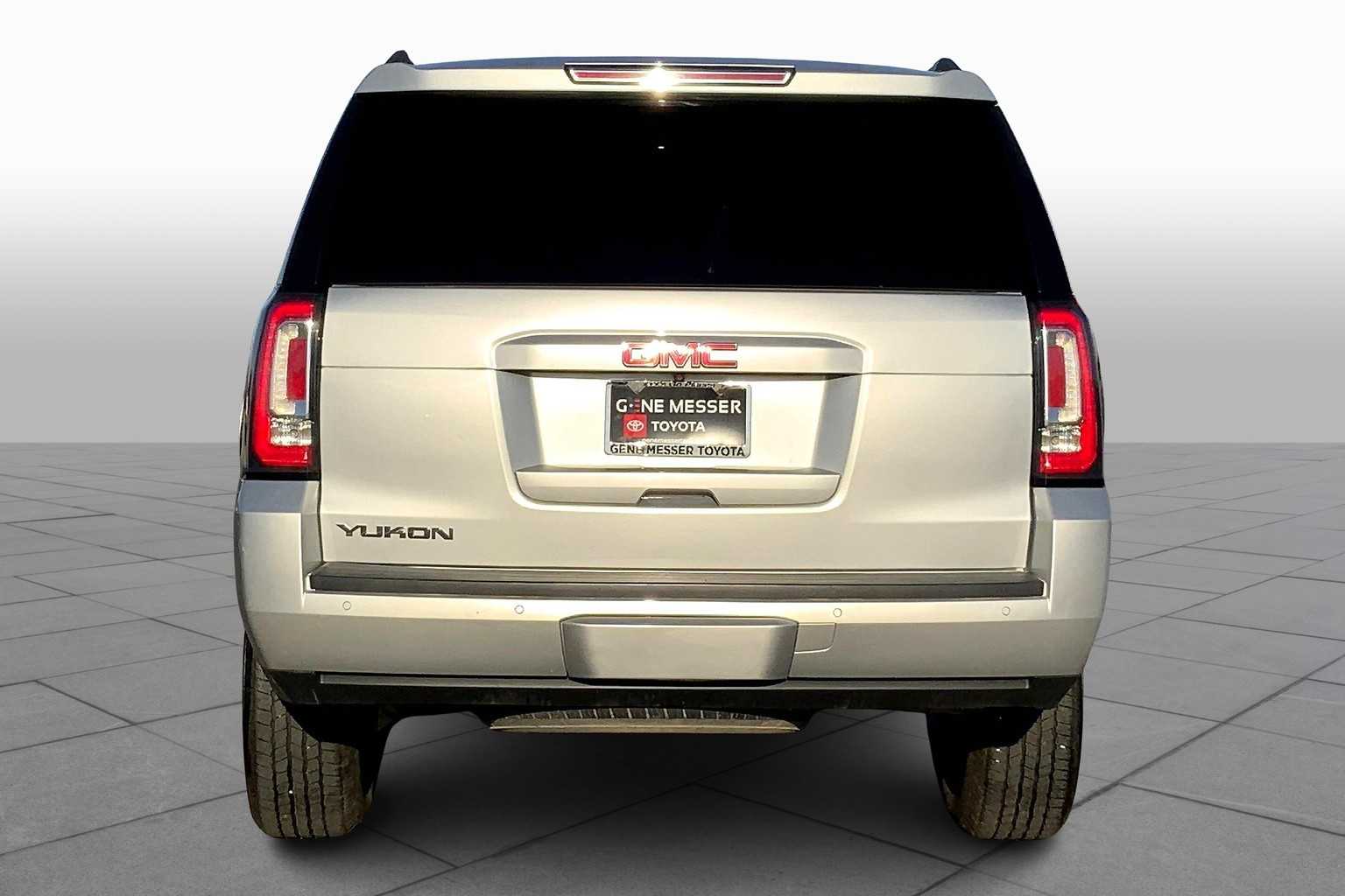 2018 Gmc Yukon SLT photo 4
