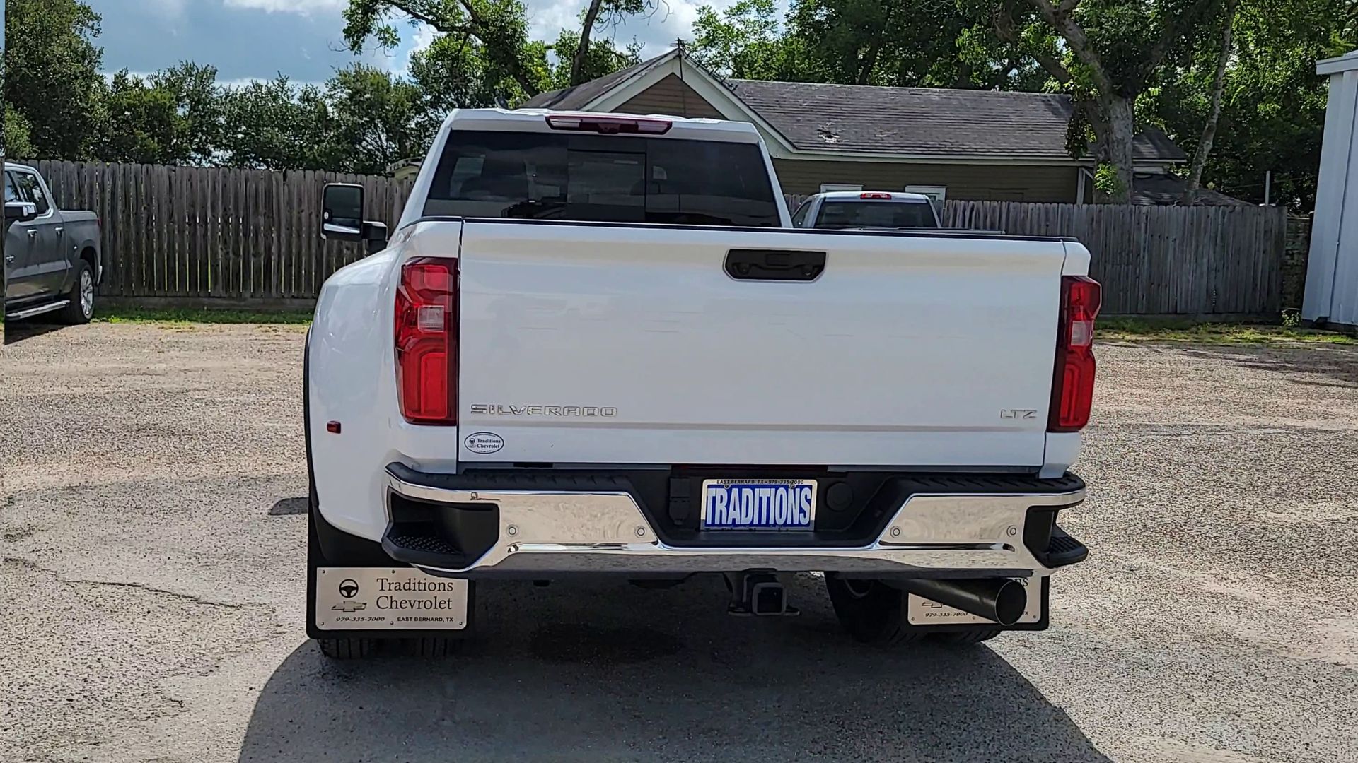2025 Chevrolet Silverado 3500HD LTZ photo 30