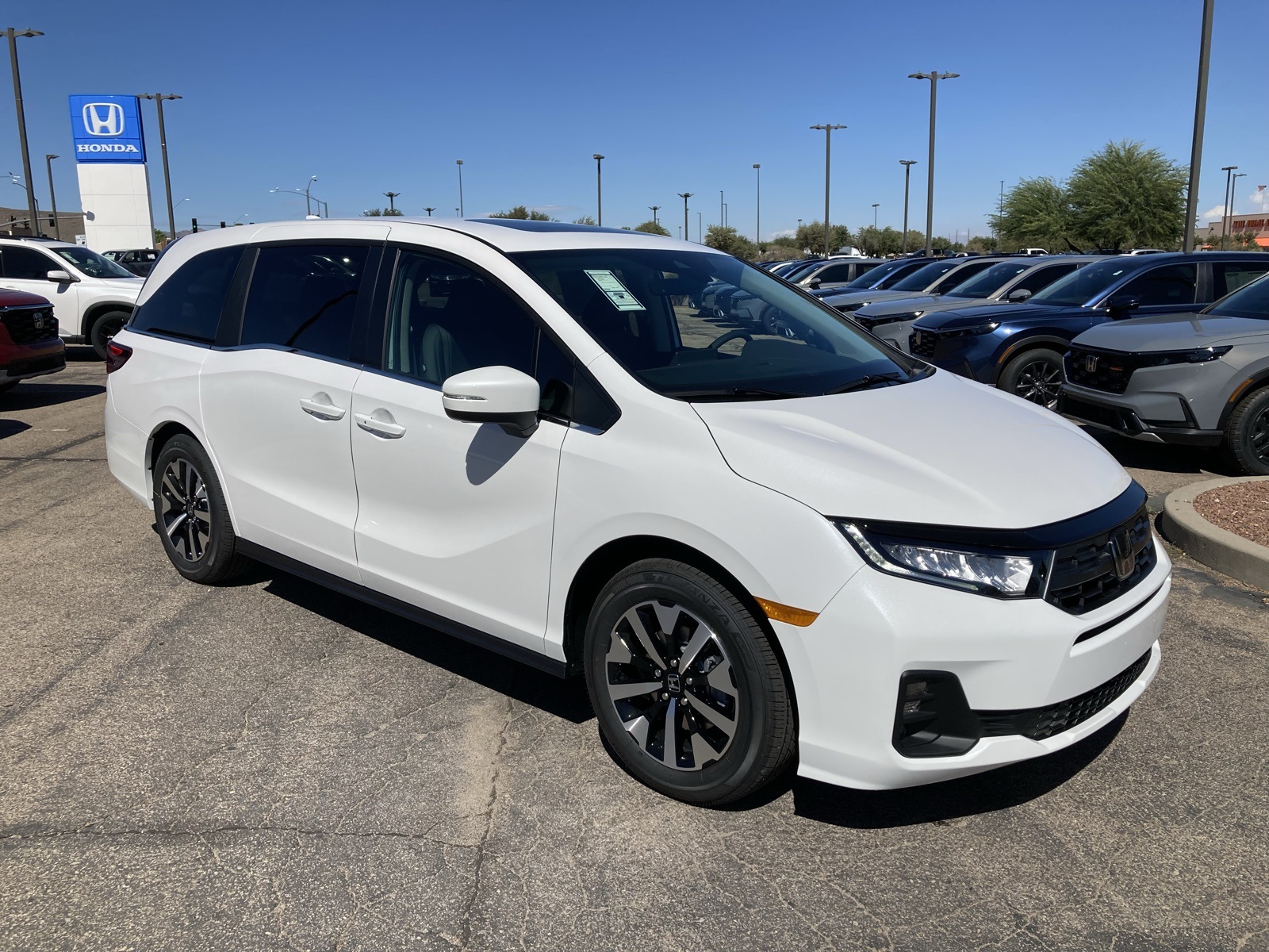 2026 Honda Odyssey EX-L photo 3