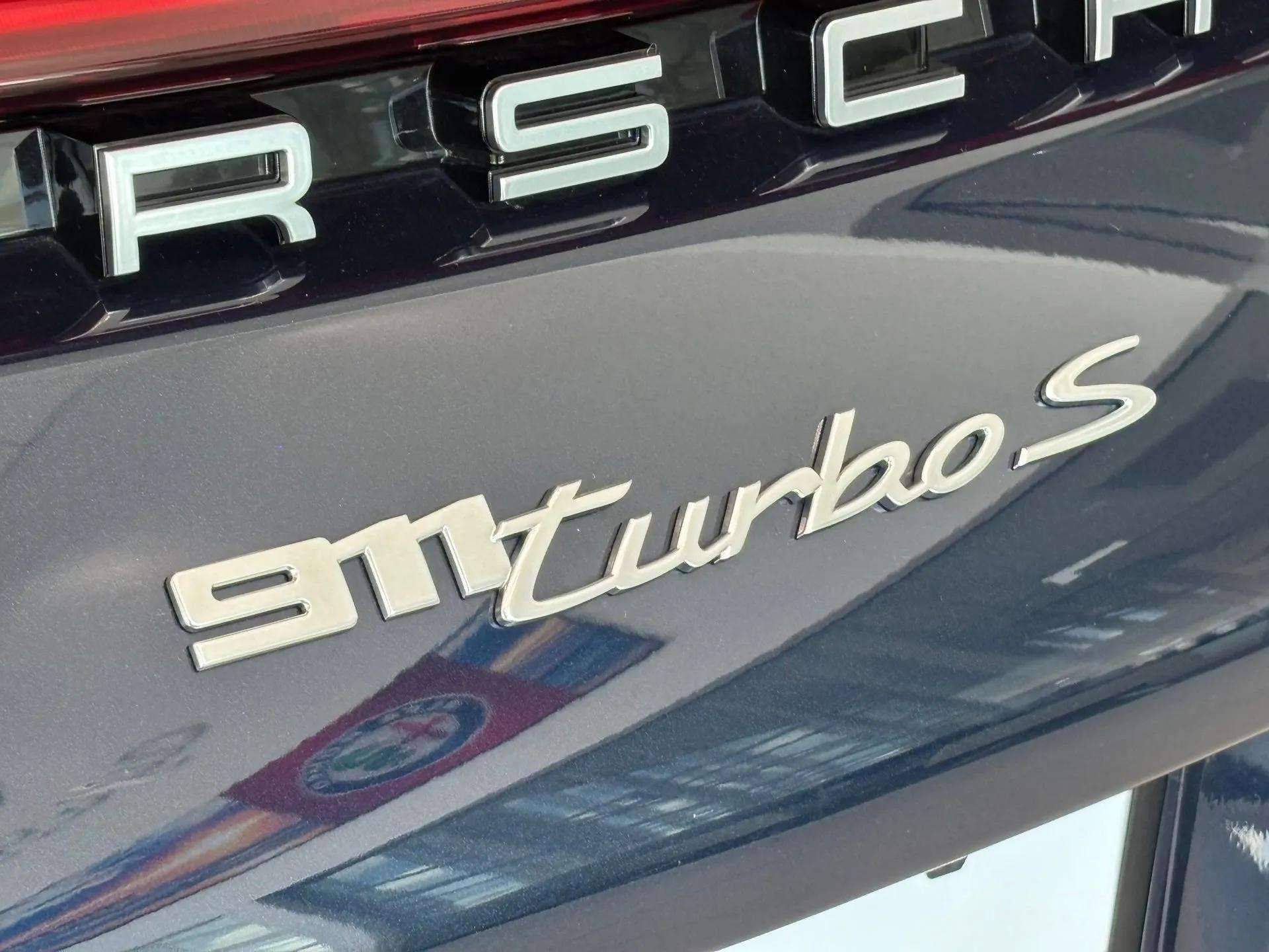 2021 Porsche 911 Turbo S photo 19