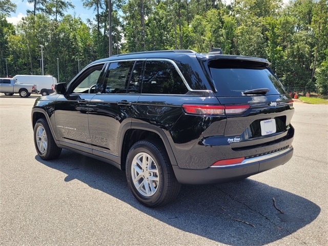 2025 Jeep Grand Cherokee Laredo X photo 8