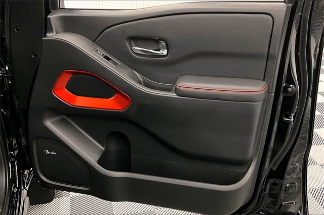 2025 Nissan Frontier PRO-4X photo 35
