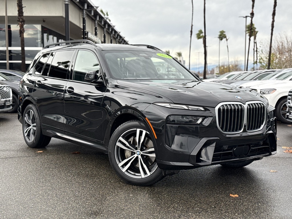 2024 BMW X7 40i's photo