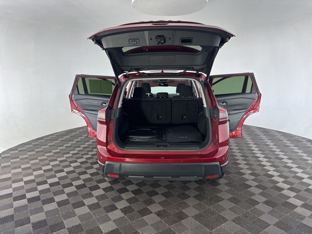 2024 Nissan Rogue SV photo 13