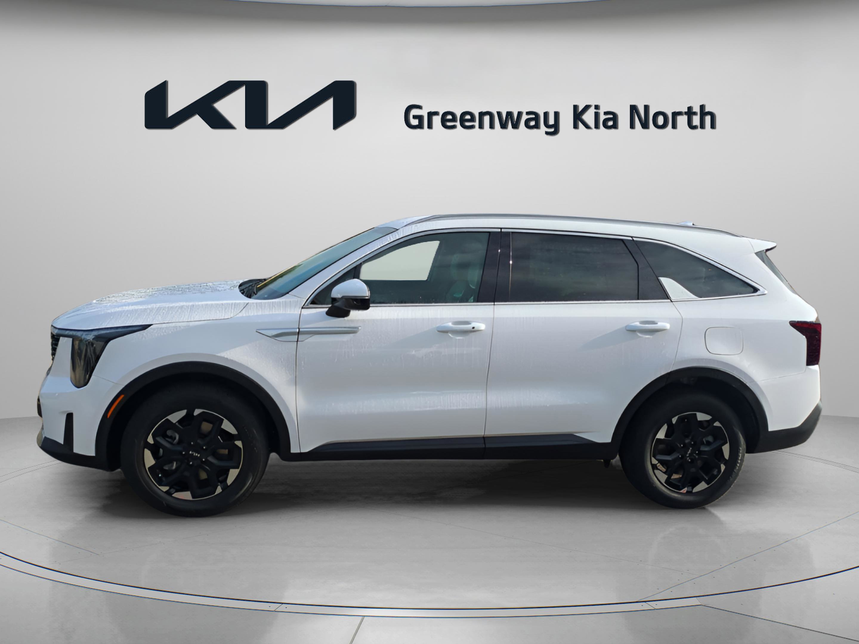 2026 Kia Sorento S photo 3