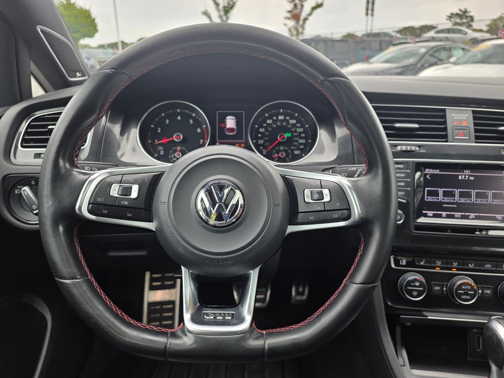 2015 Volkswagen Golf GTI Autobahn photo 16