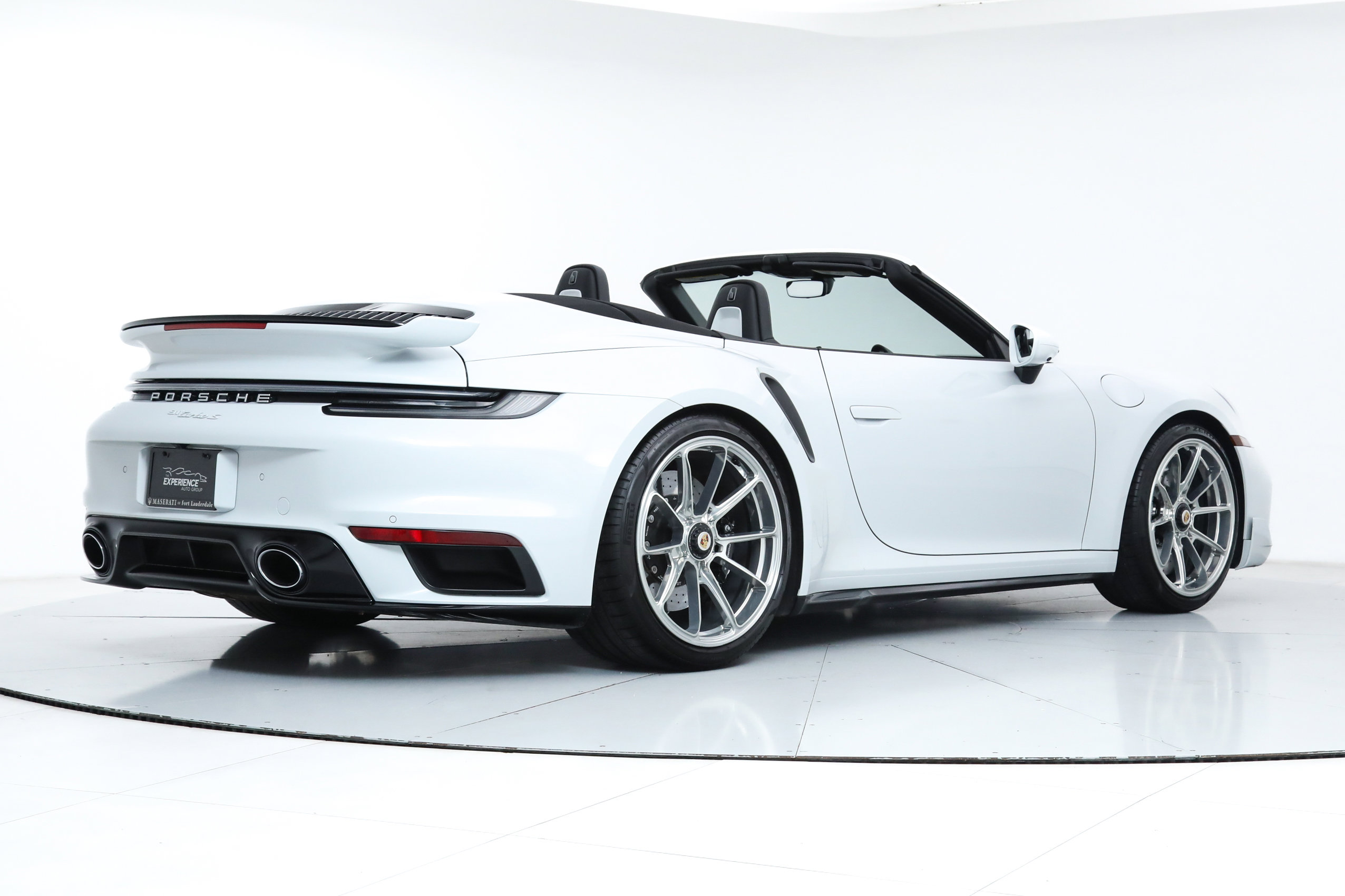 2023 Porsche 911 Turbo S Cabriolet photo 3