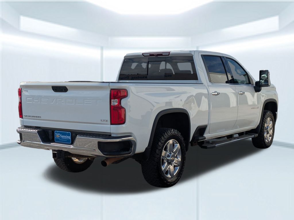 2021 Chevrolet Silverado 2500HD LTZ photo 4