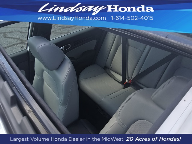 2025 Honda Civic Hybrid Sport Touring photo 2