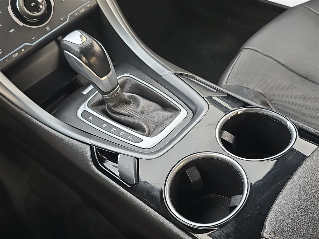 2014 Ford Fusion Titanium photo 17