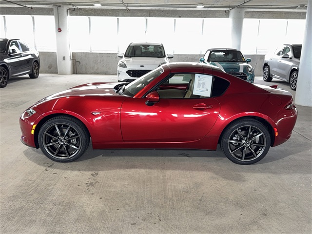 2017 Mazda MX-5 Miata RF Miata Grand Touring photo 4