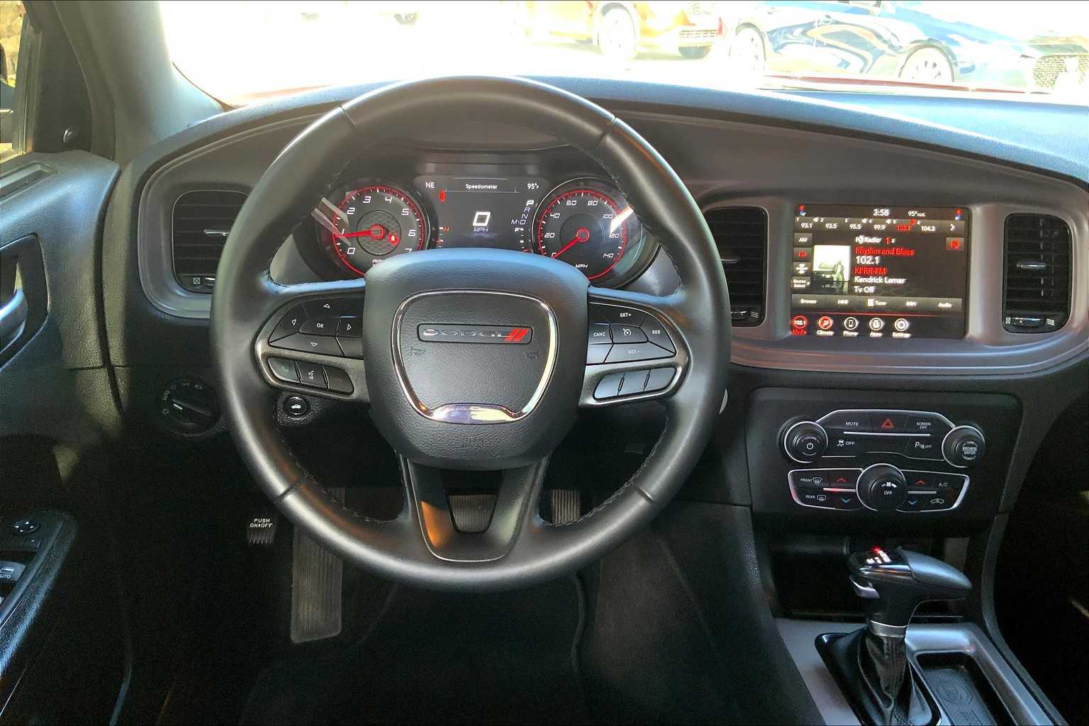 2023 Dodge Charger SXT photo 5