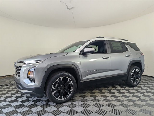 2025 Chevrolet Equinox LT photo 3