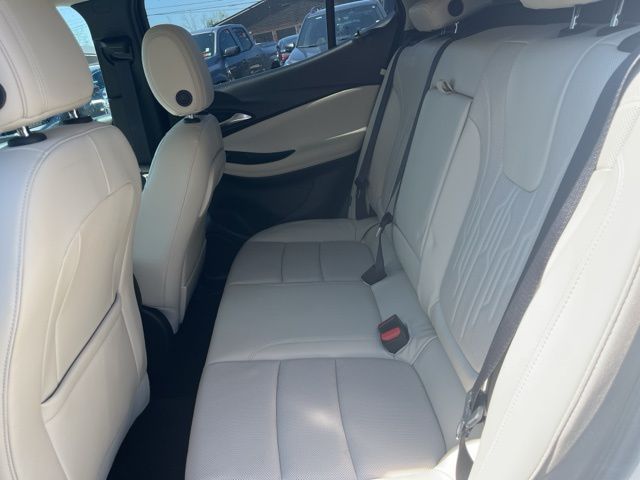 2024 Buick Encore GX Avenir photo 4