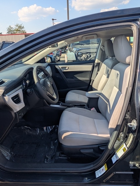 2014 Toyota Corolla L photo 6