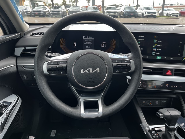 2026 Kia K5 LXS photo 8