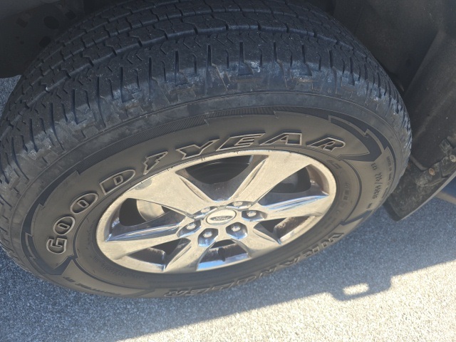 2018 Ford F-150 XLT photo 2