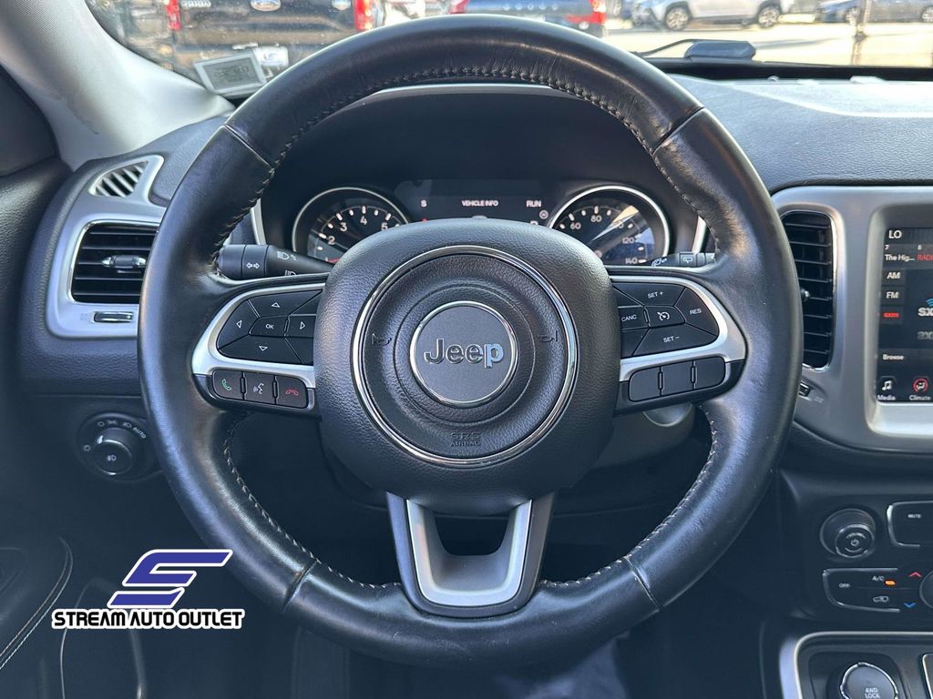 2018 Jeep Compass Latitude photo 13