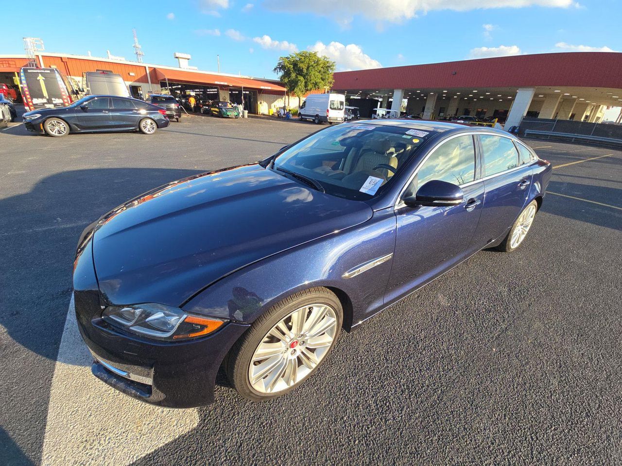 2019 Jaguar XJ Supercharged's photo