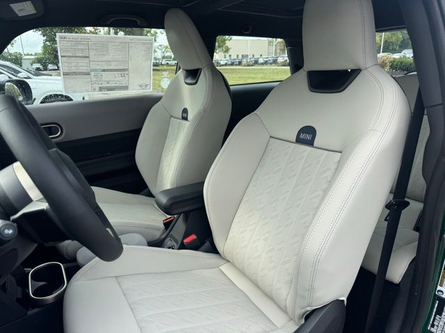 2026 Mini Cooper 2 Door Hardtop Signature photo 9