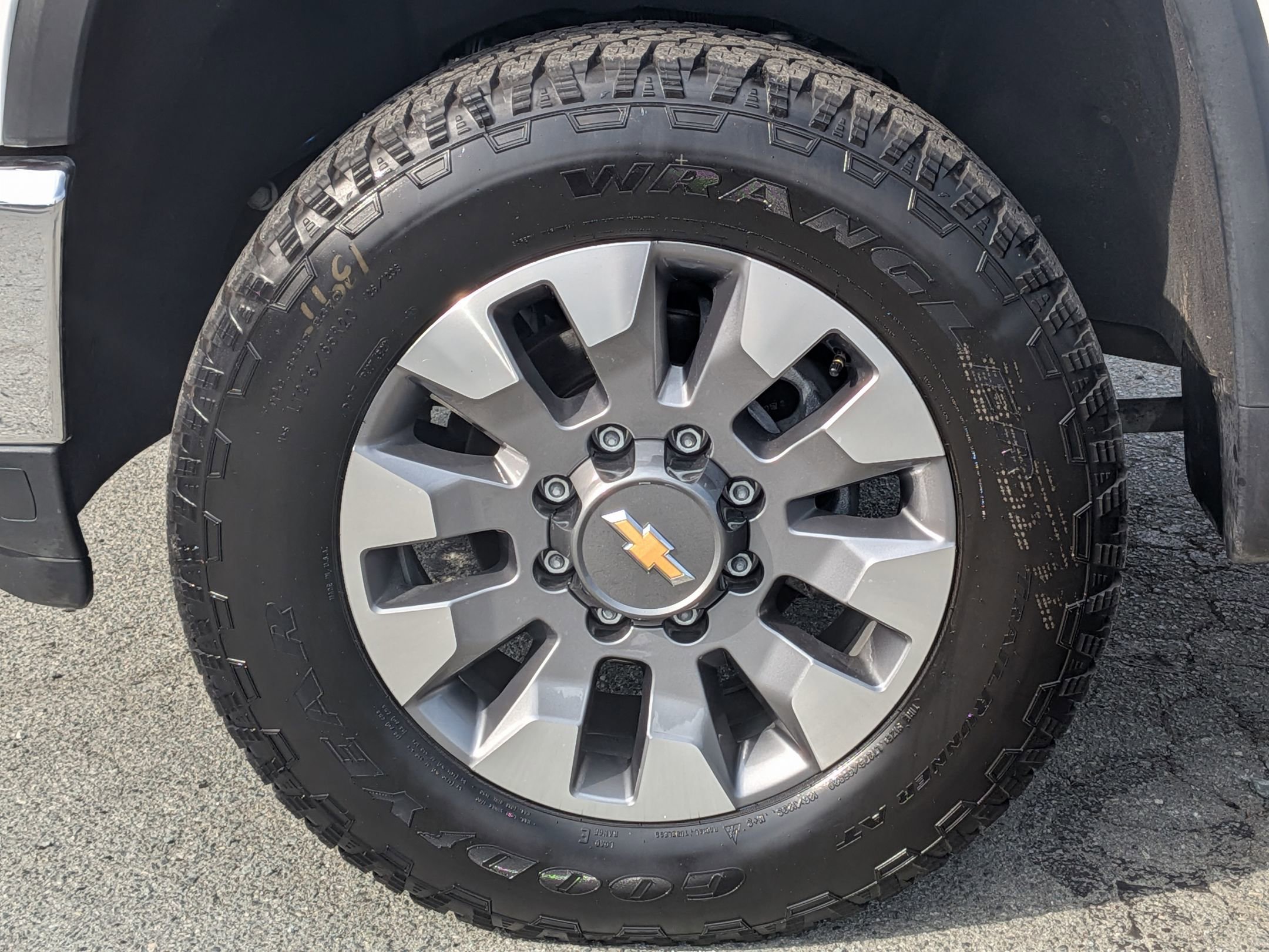 2024 Chevrolet Silverado 2500HD LT photo 10