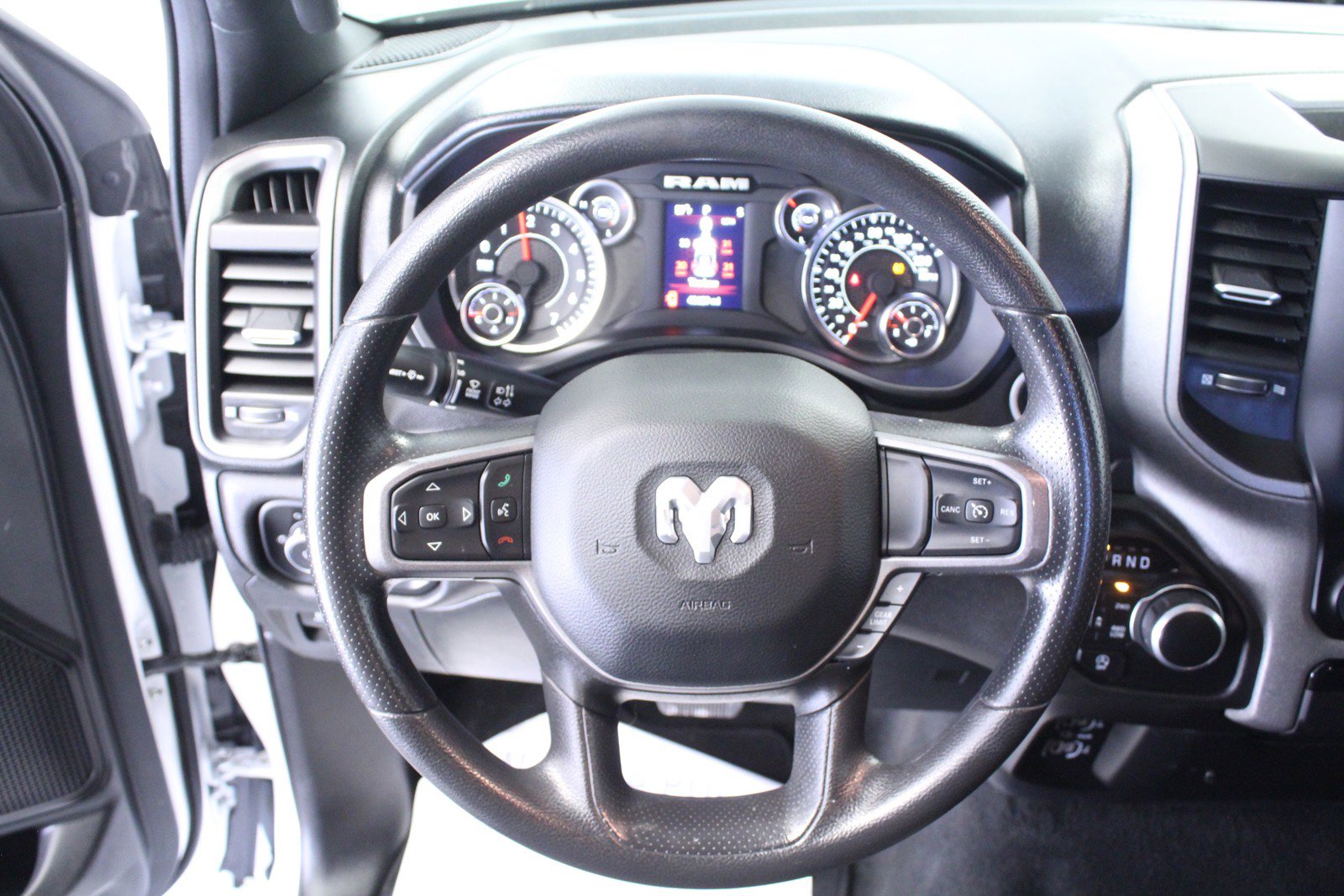 2024 Ram 1500 Tradesman photo 16