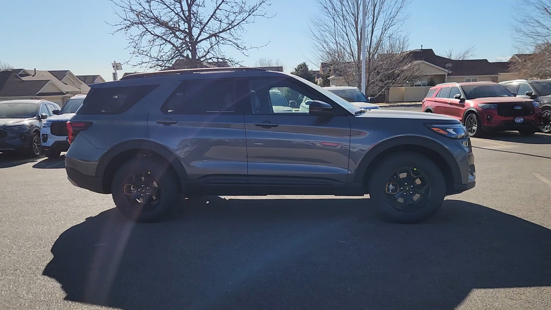 2026 Ford Explorer photo 2