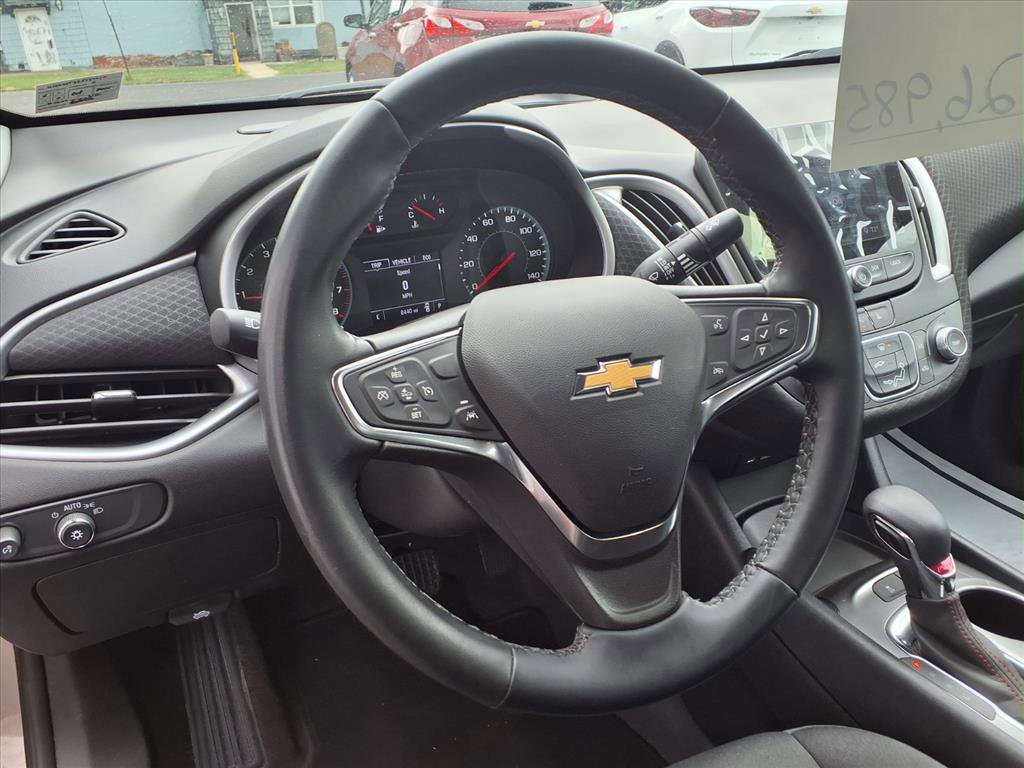 2025 Chevrolet Malibu RS photo 10