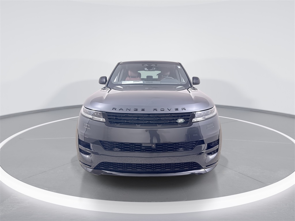 2025 Land Rover Range Rover Sport SE photo 3