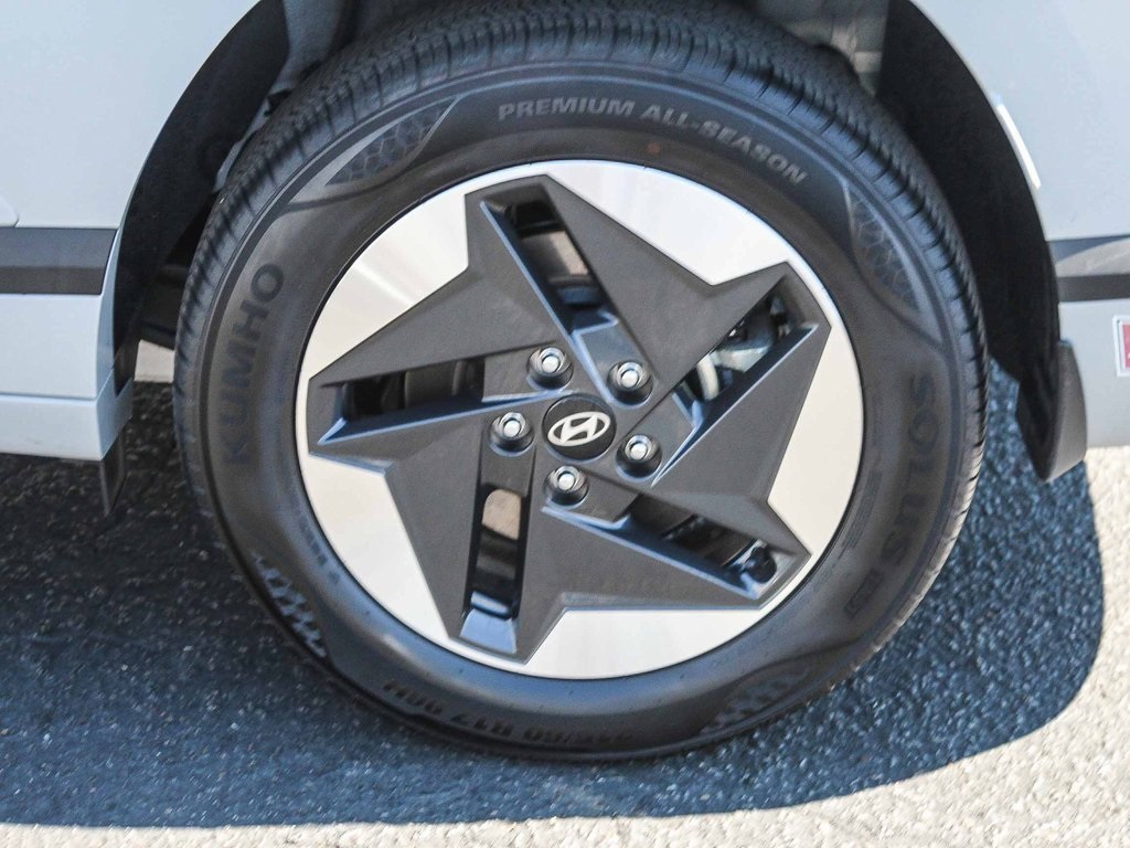 2024 Hyundai Kona Electric SE photo 7