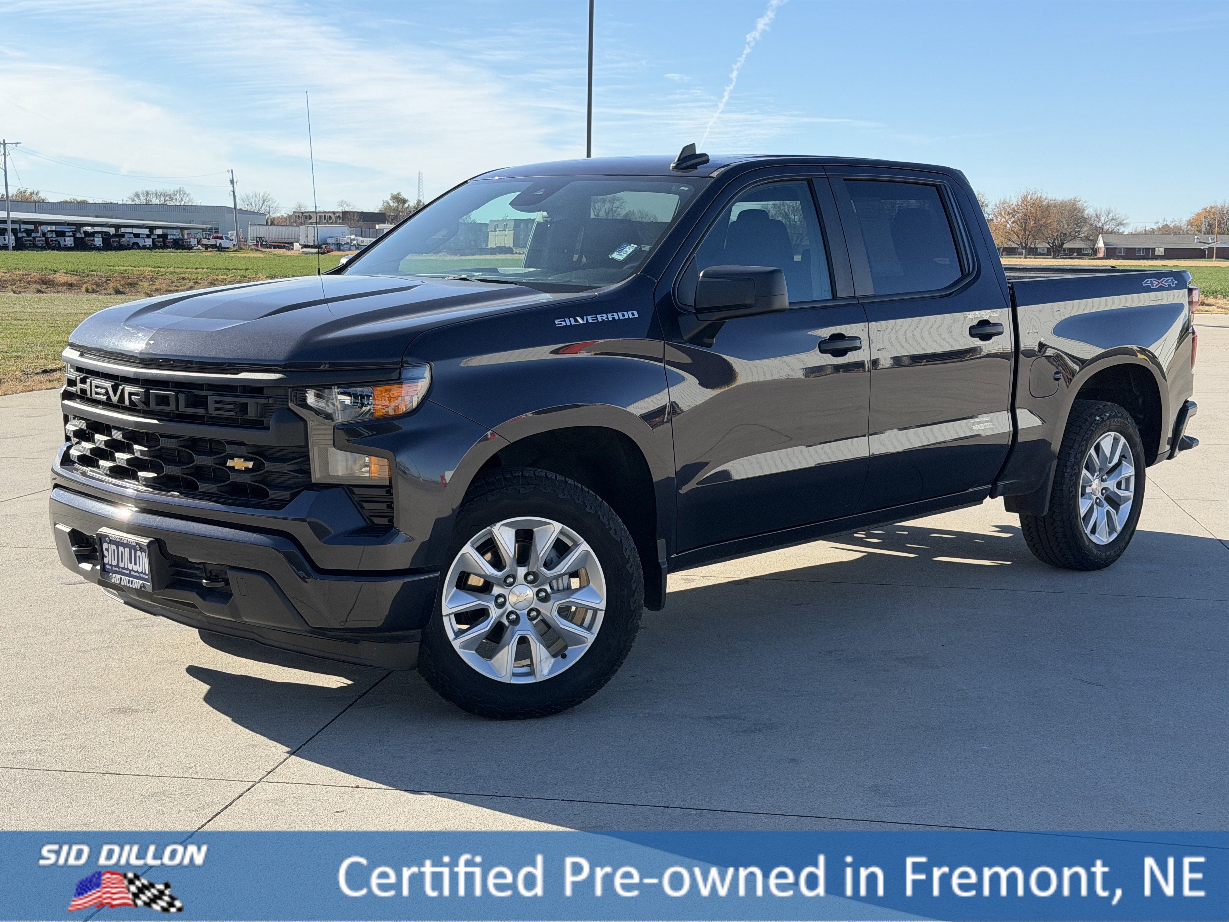 2022 Chevrolet Silverado 1500 Custom's photo