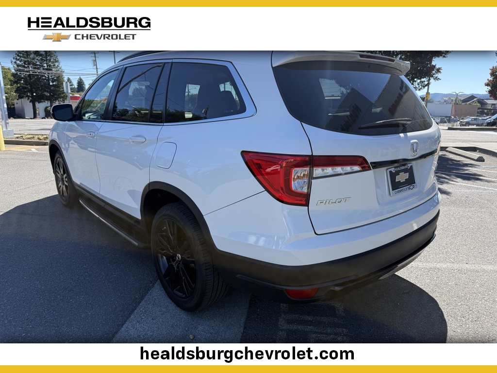 2021 Honda Pilot Special Edition photo 2