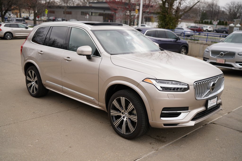 2025 VOLVO XC90 - Image 2