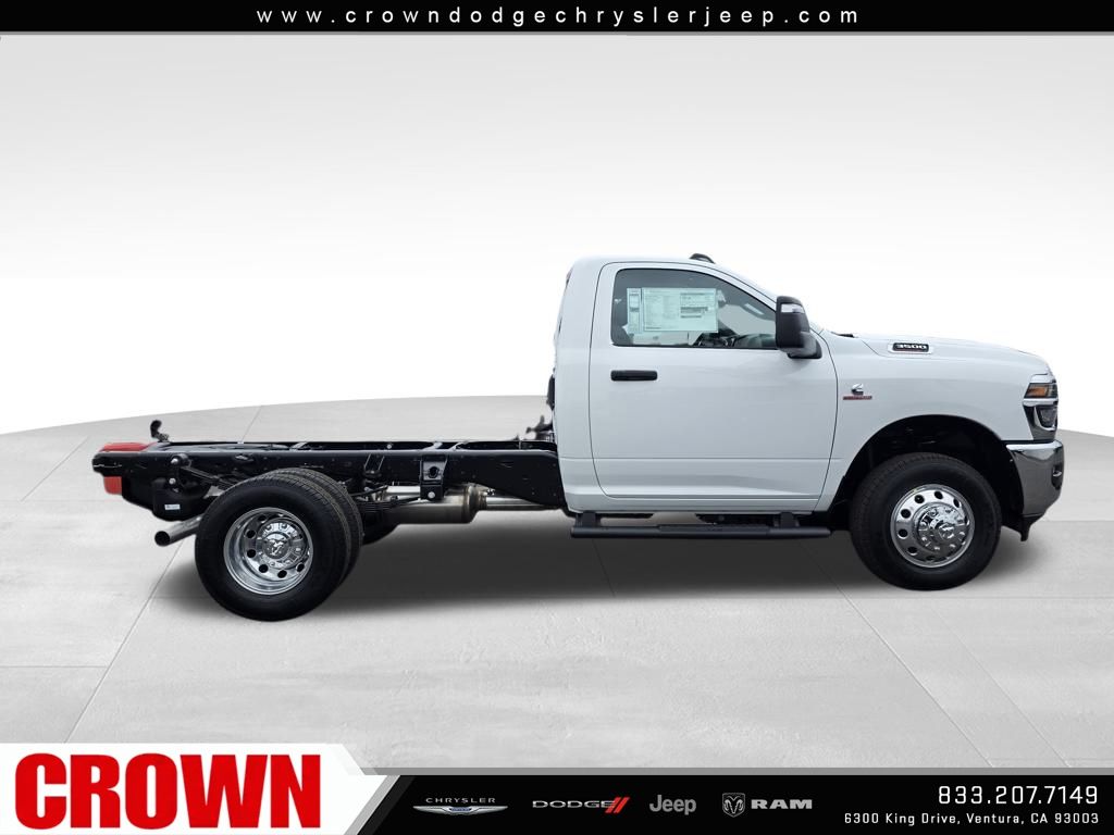 2026 Ram 3500 Tradesman photo 4
