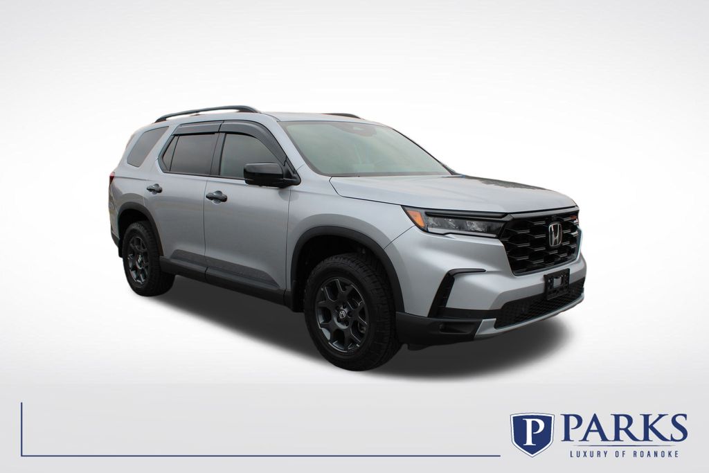 2025 Honda Pilot TrailSport's photo
