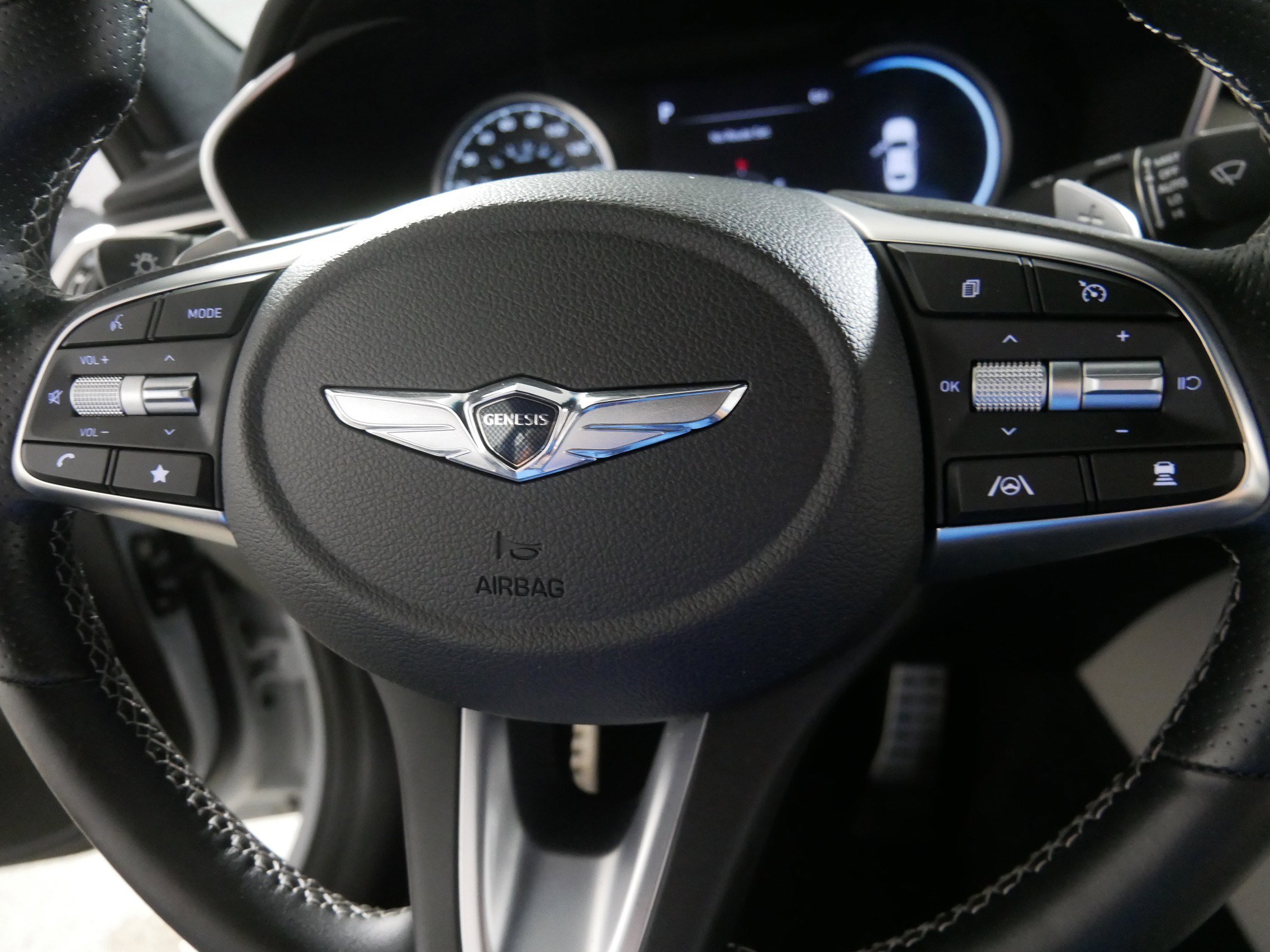 2022 Genesis G70 3.3T photo 25