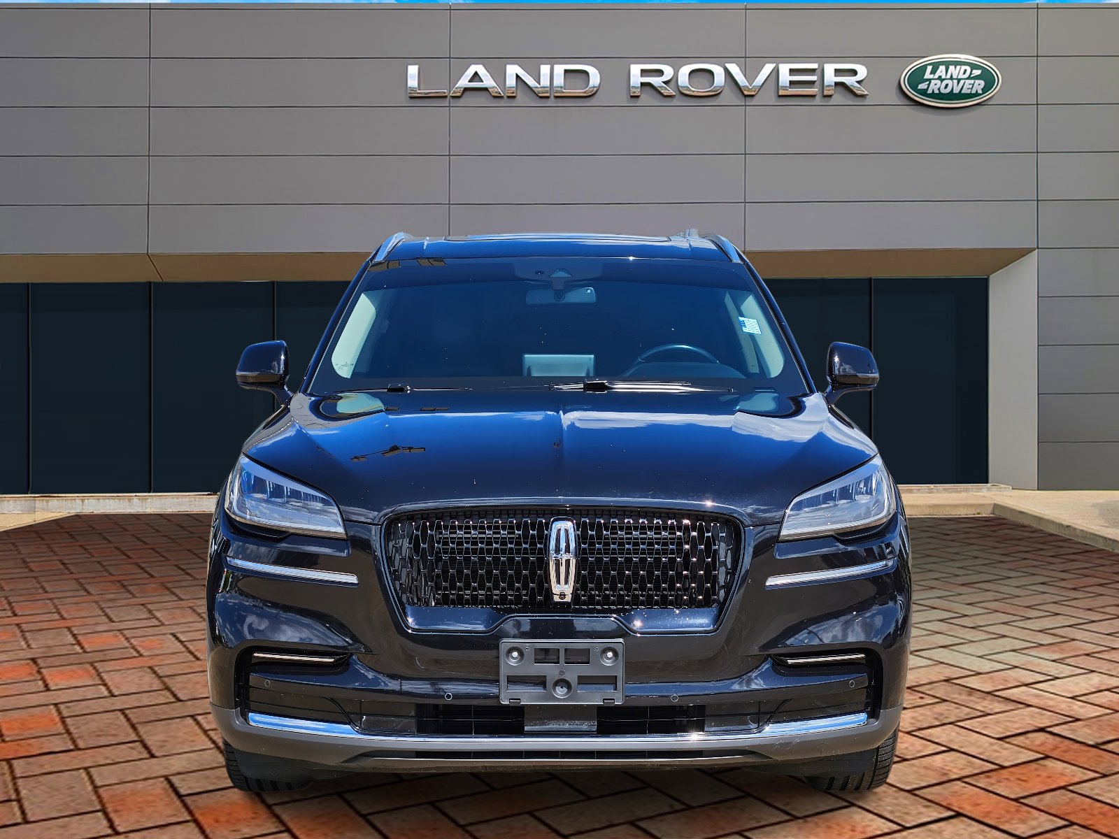 2023 Lincoln Aviator Reserve photo 2