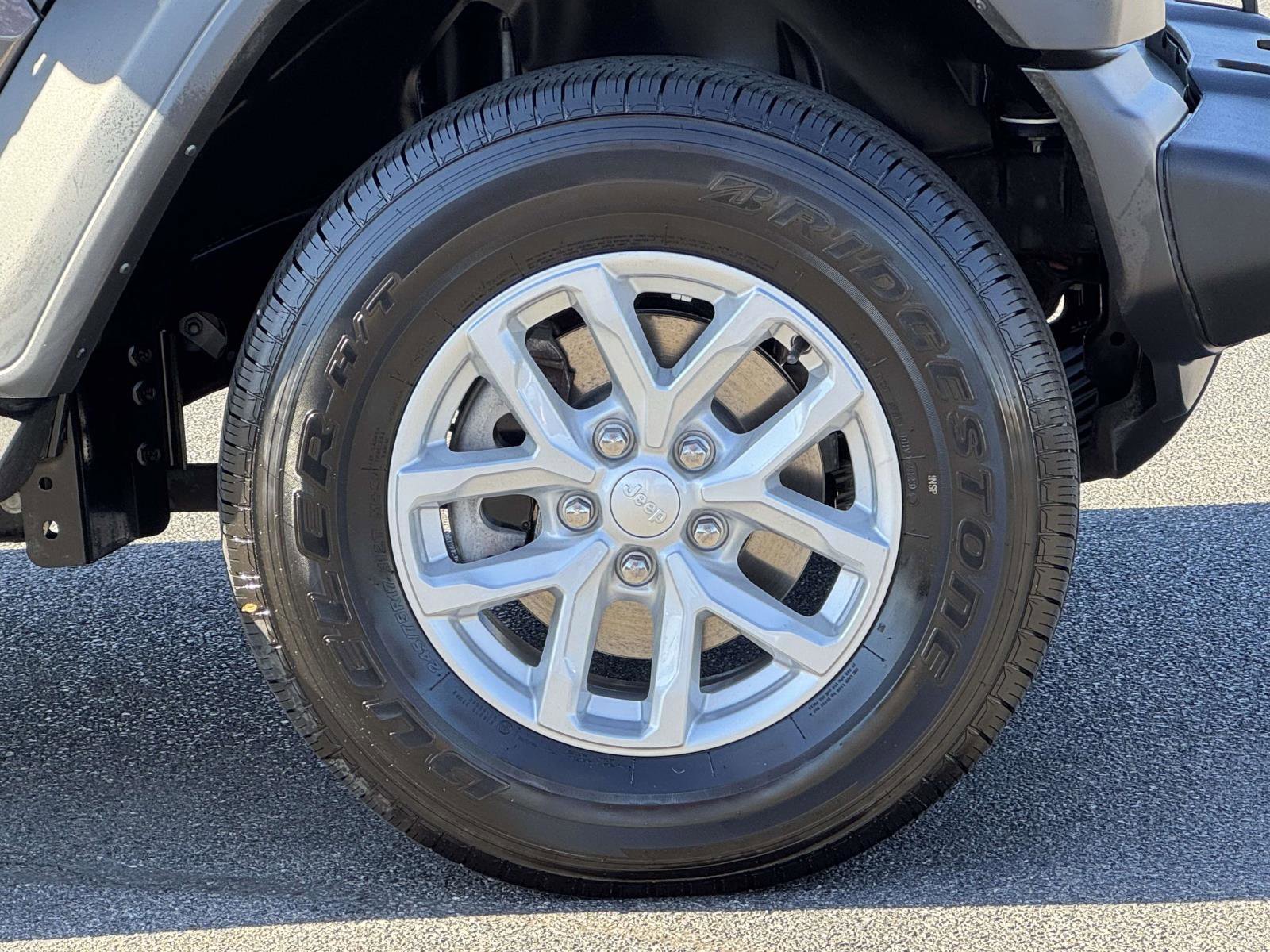 2023 Jeep Wrangler Sport S photo 3