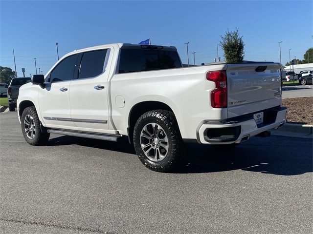 2023 Chevrolet Silverado 1500 High Country photo 8