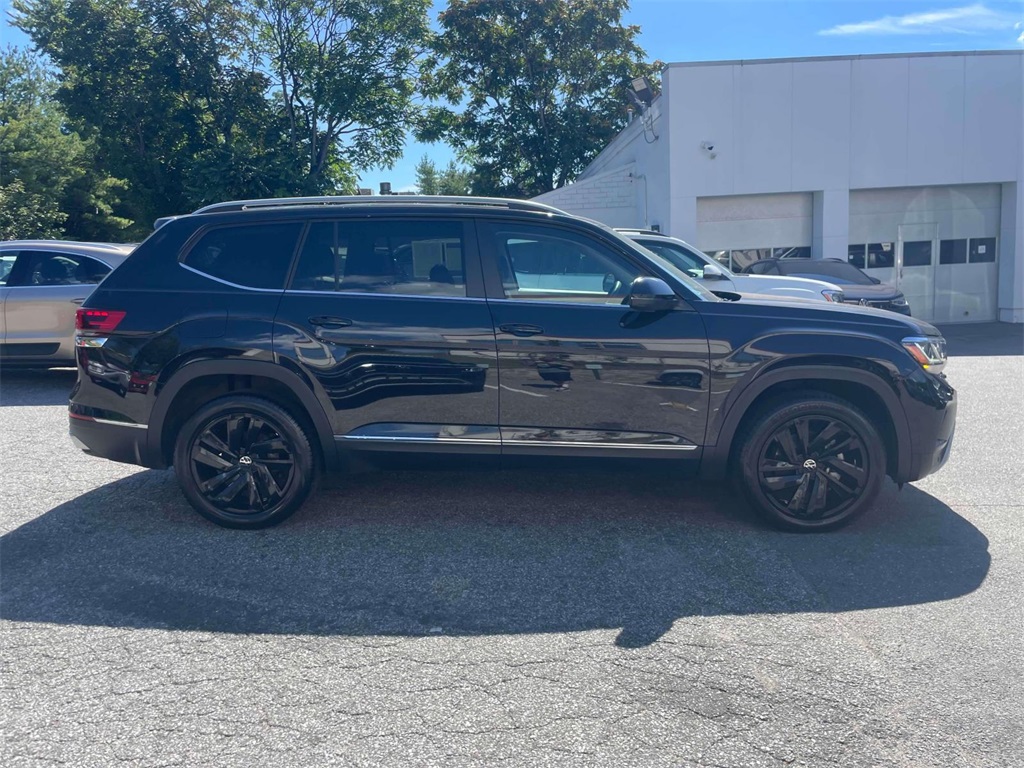 2021 Volkswagen Atlas SEL photo 4