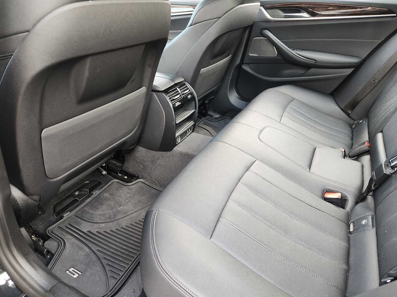 2022 Bmw 530i photo 14